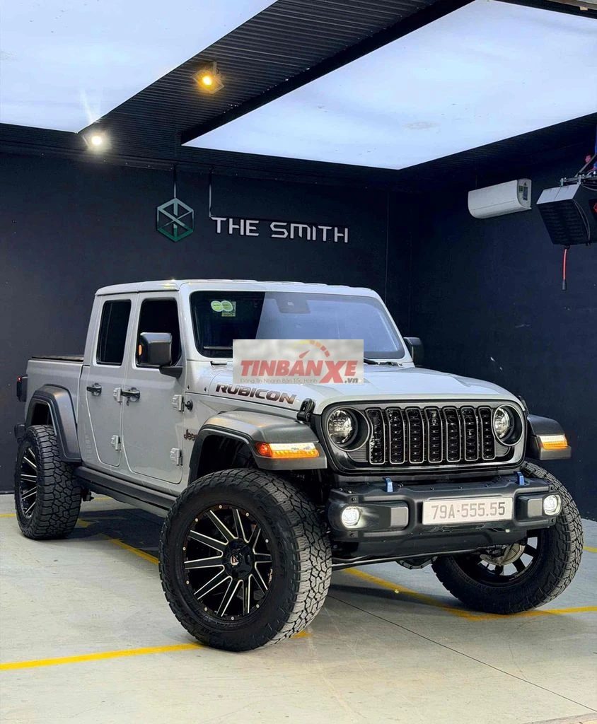 Jeep ghladito Rubicon 2022 Bạc 22000 km