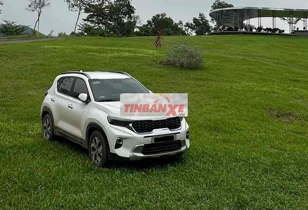Kia Sonet luxury 2021 trắng 70000 km