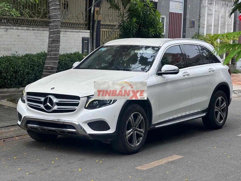 Mercedes GLC250 4Matic 2017 Trắng