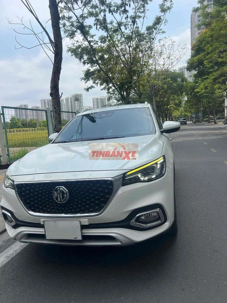 MG HS 2021 màu Trắng