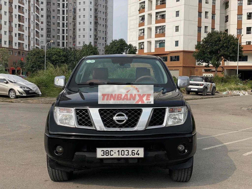 Nissan Navara 2012 số sàn - máy dầu