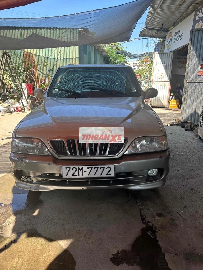 SsangYong Musso Vàng cát