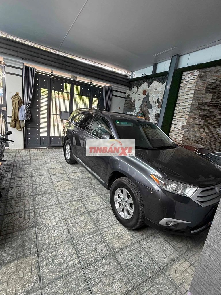 Toyota Highlander Xám 7 chỗ