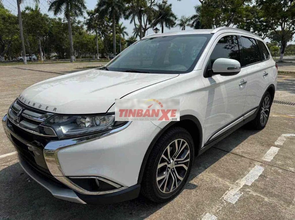 Mitsubishi Outlander 2.0 Trắng sản xuất 2019