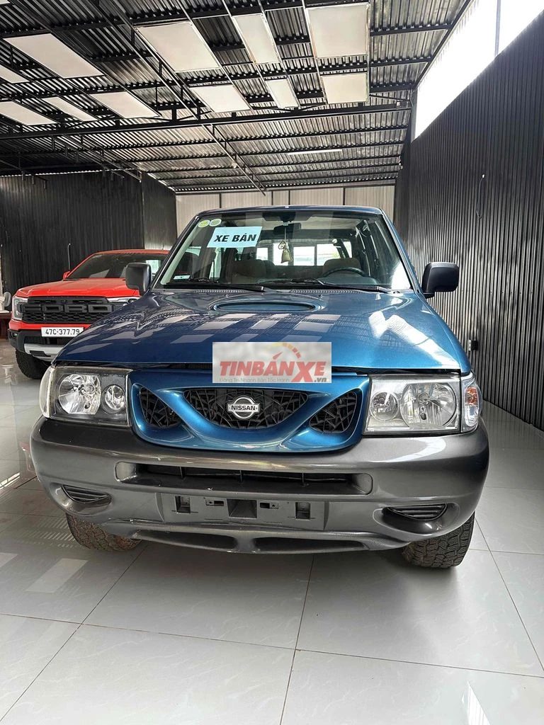 Nissan Terrano Xanh Số sàn