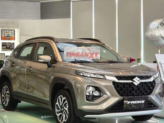 Suzuki Fronx gl 2025 giảm 80 triệu xả kho đủ màu