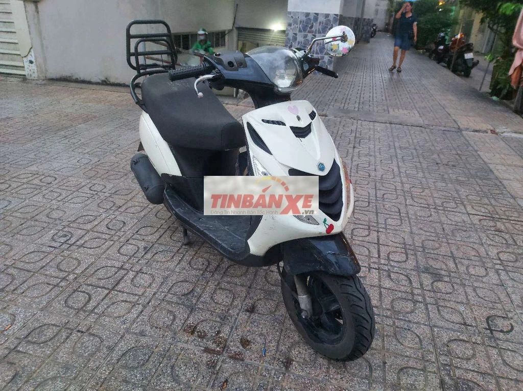Piaggio Zip Trắng đen