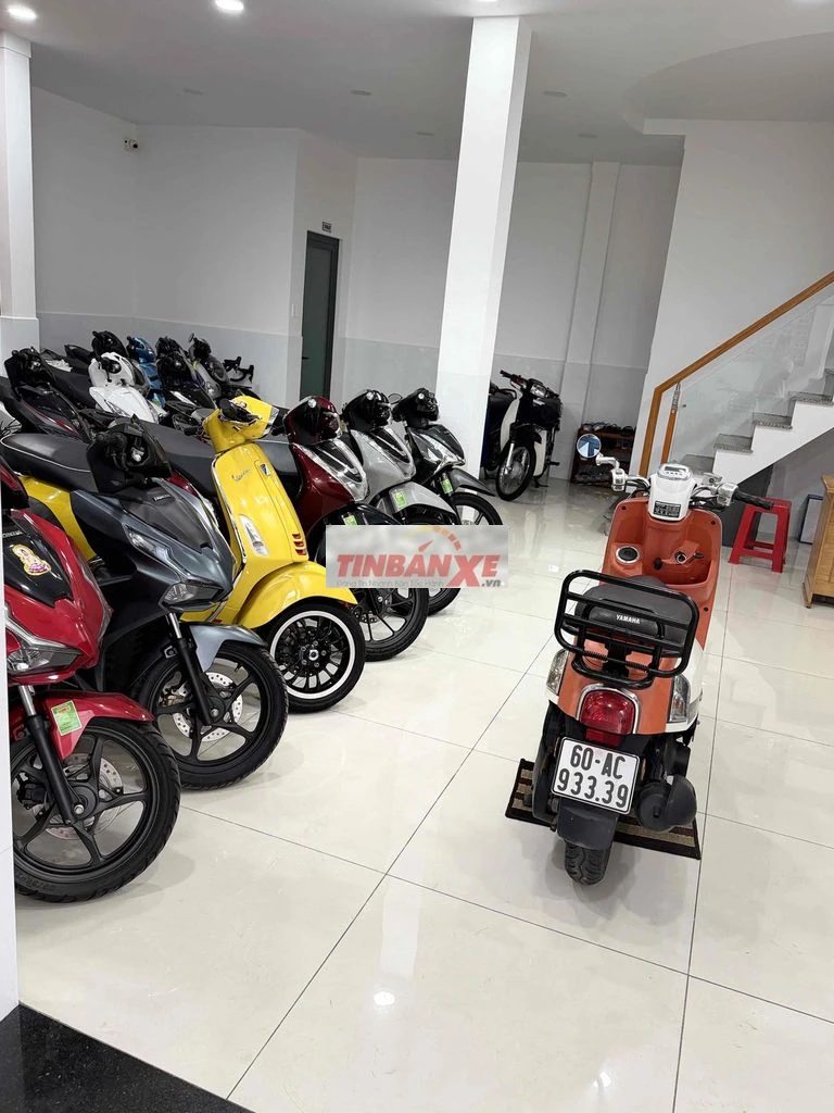 Yamaha Cuxi Cam Trắng Tự động