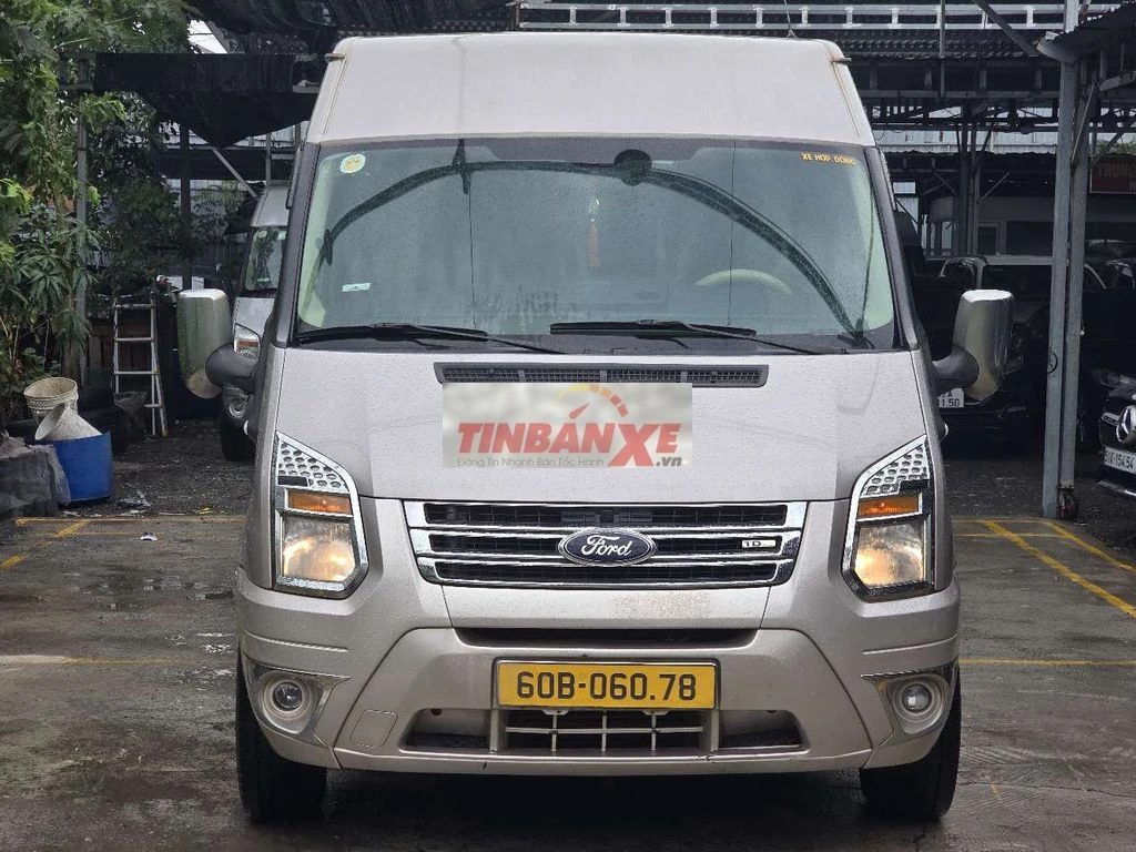 Transit luxury 2016 ghầm cam máy rin cực đẹp