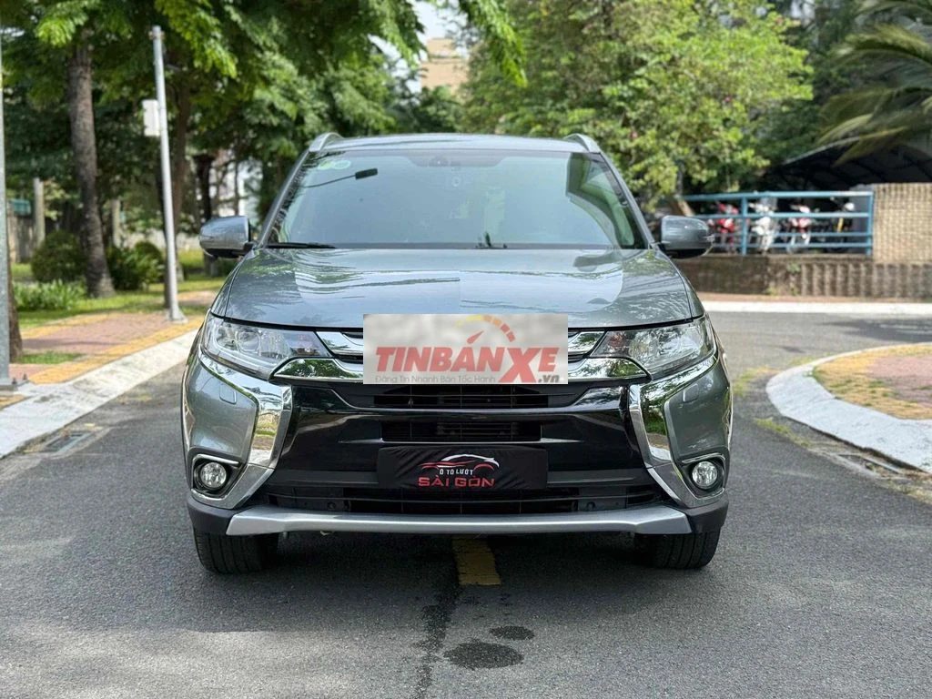 Mitsubishi Outlander Premium 2019 Xám