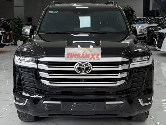 Toyota Land Cruiser LC300 VXR 2023 Đen