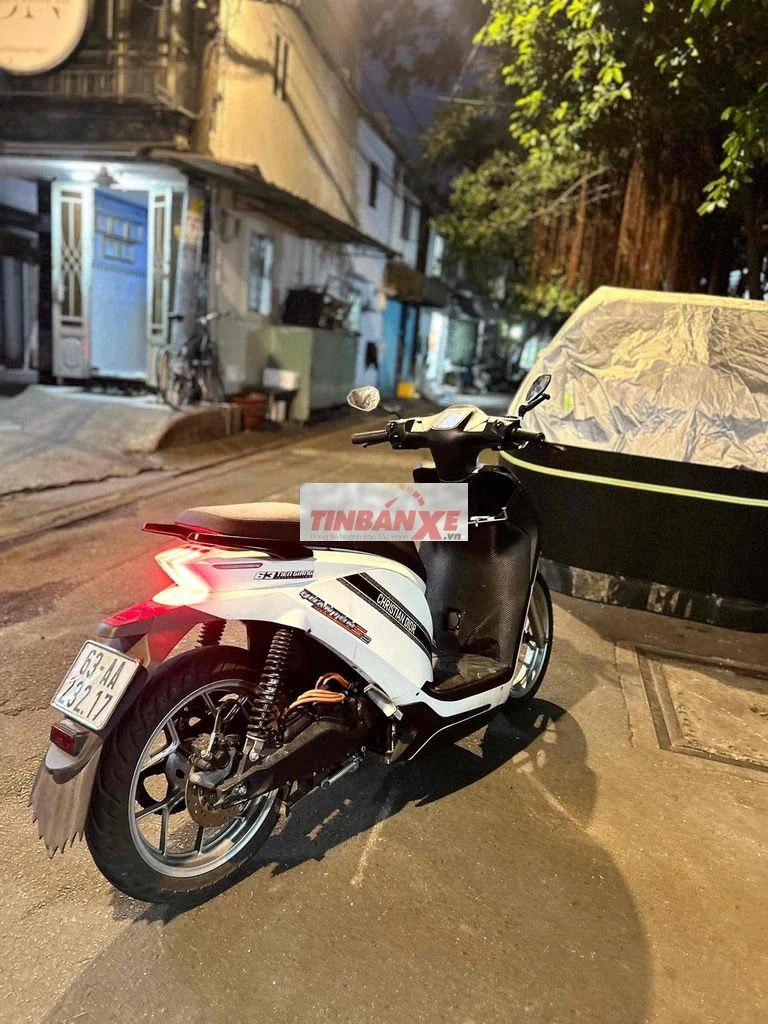 Xe máy điện Datbike QuanTum S2 Trắng