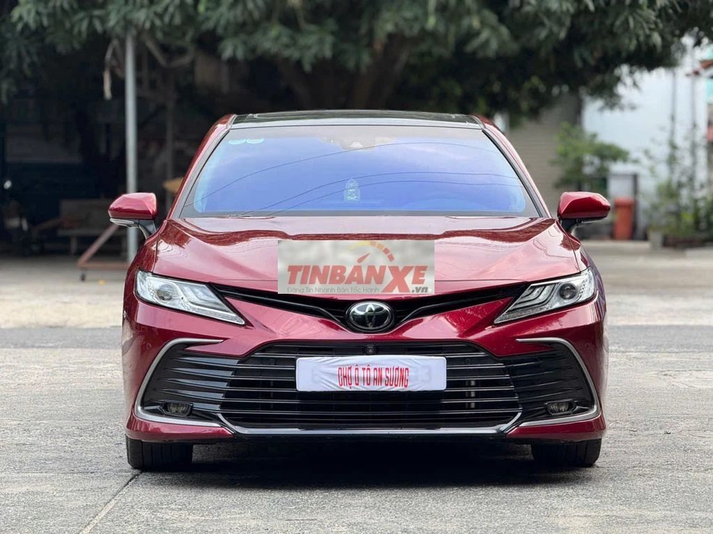 Toyota Camry 2.5Q Đỏ cực mới