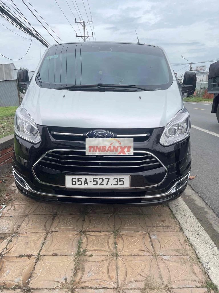 Ford Tourneo 2019 76.000km Đen