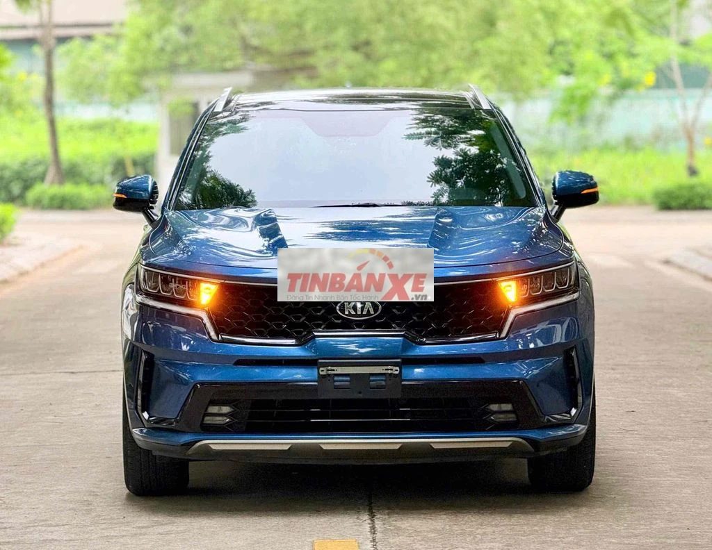 Kia Sorento Luxury 2.2L máy dầu sản xuất 2021