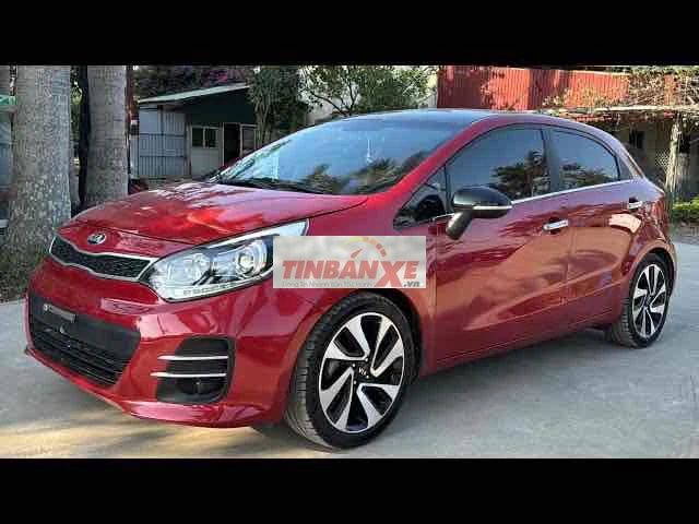 Kia Rio 2014 bản nhập màu đỏ