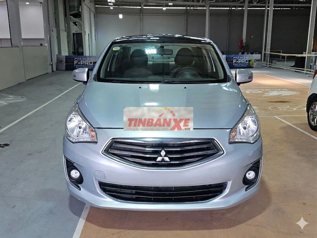 Mitsubishi Attrage 2017 1.2MT Bạc