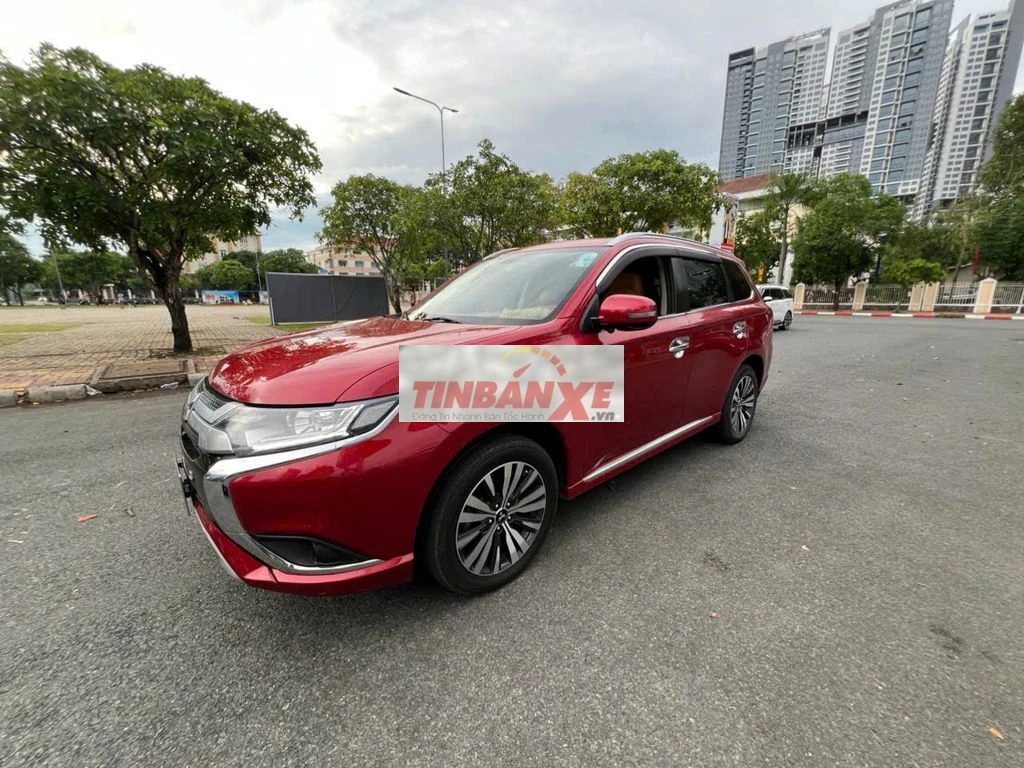 Mitsubishi Outlander CVT 2022 Đỏ 54.400 km