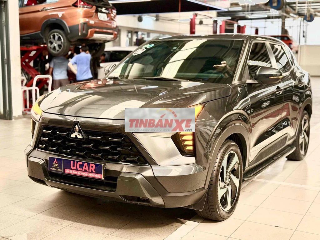 Mitsubishi Xforce premium 2024 xám