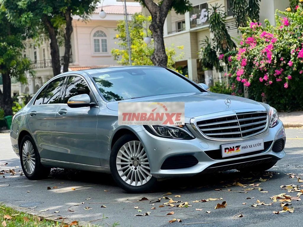 ❤️ Mercedes C250 Exclusive 2015, Màu Diamond Silver