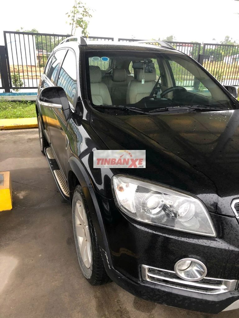Chevrolet Captiva LT 2010 Đen
