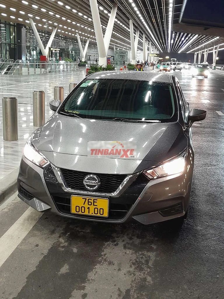 Nissan Almera 2021 Xám