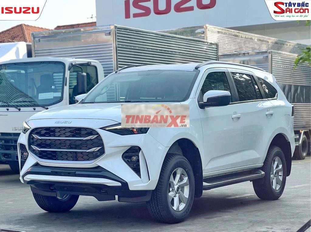 Isuzu mu-x b7 vin 2025 - trả trước chỉ 302 triệu