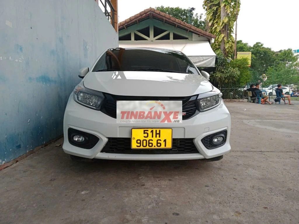 Honda Brio RS Trắng 5 chỗ