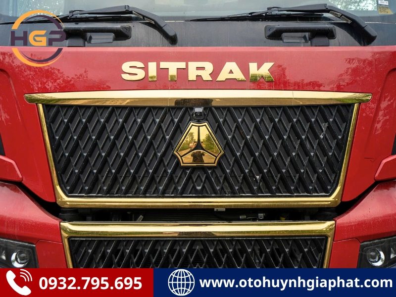 Mat-ga-lang-cua-Xe-dau-keo-dien-Howo-Sitrak-G7X-EV-2026.jpg