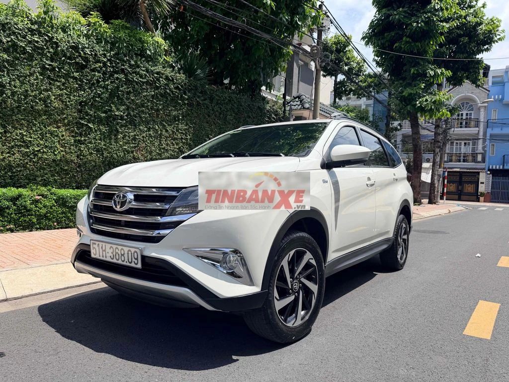 Toyota Rush 1.5 số tự động 7 chỗ 2020 nhập khẩu