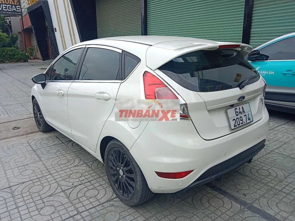 Ford Fiesta 2015 1.5L Sport Trắng