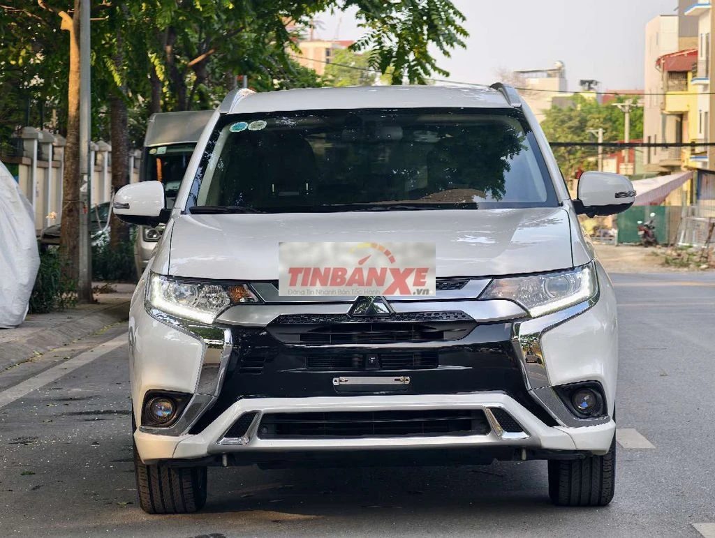 Mitsubishi Outlander 2022 Màu Trắng
