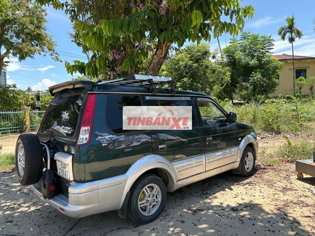 Mitsubishi Jolie 2004 Van Xanh rêu