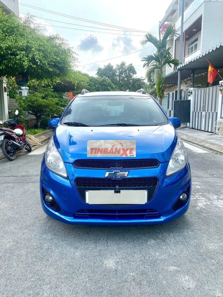 Xe 5 chổ tiết kiệm nhiên liệu Spark 2017 số sàn