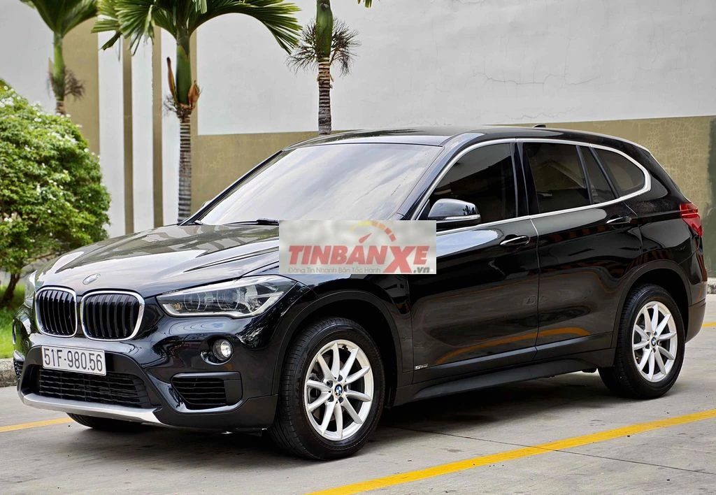 BMW X1 sDrive18i 2016 nhập Đức, xe 1 chủ cực mới.