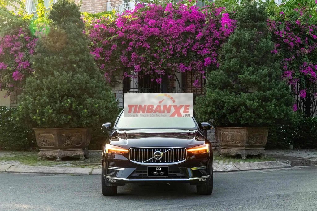 Volvo XC60 B6 Inscription 2022 Đen Bao Bank 90%