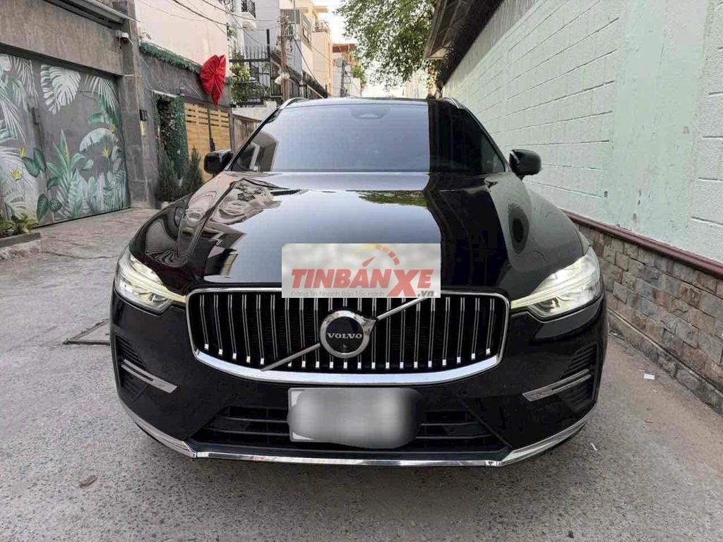 Volvo XC60 2022 Đen/Nâu