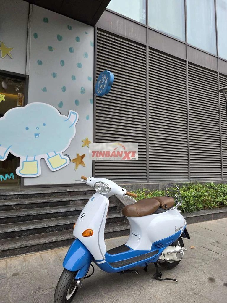 Hiếm Vespa ET4 150 2005 Trắng