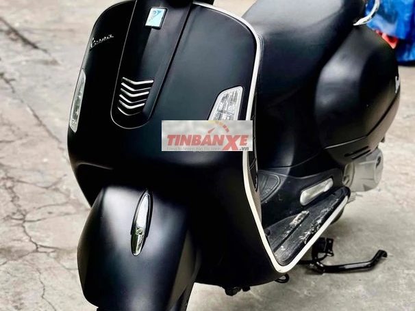 Piaggio Vespa Super GTS 125cc Đen