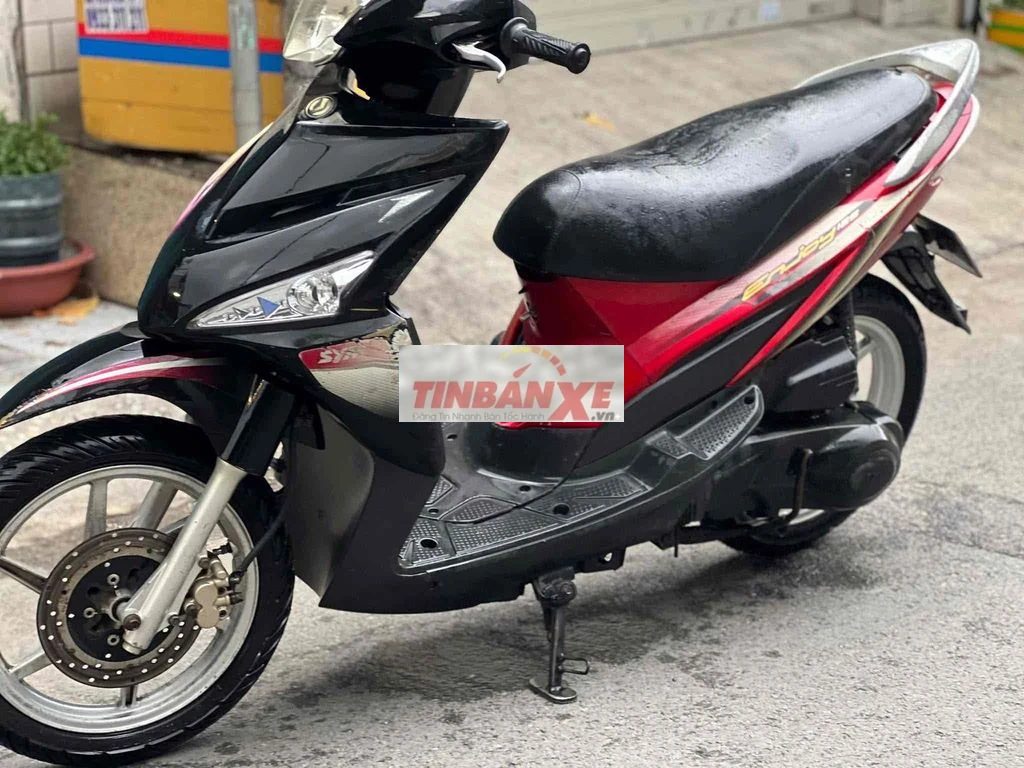 SYM Attila 125 Đen đỏ