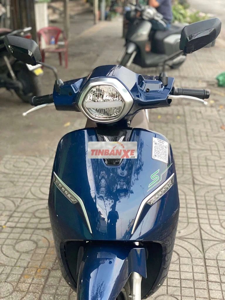 Xe máy điện VinFast Klara S Xanh