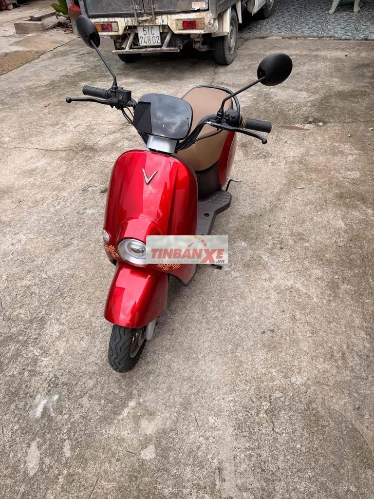 Xe máy điện Motio màu Đỏ