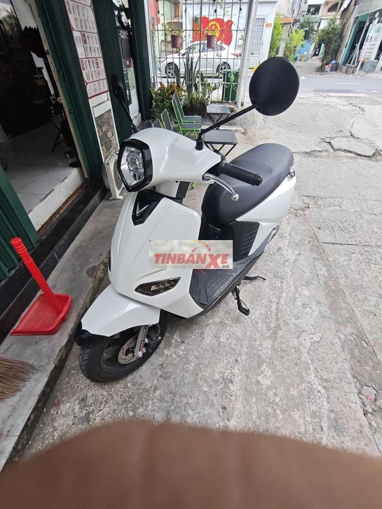 Xe máy điện Vero X 2026 Trắng