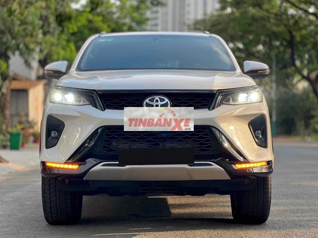Toyota Fortuner Legender 2021 1 cầu 54.000km