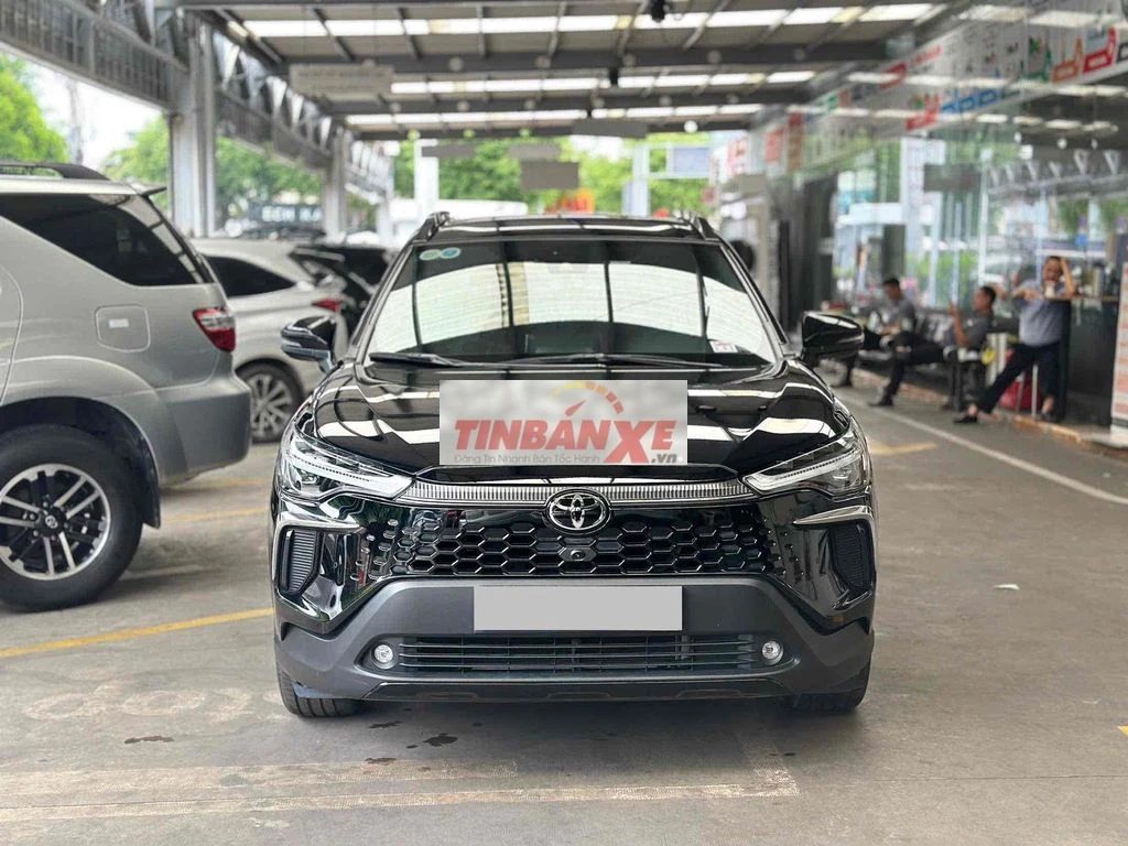 Toyota Corolla Cross 2024 1.8V 28.400km Đen
