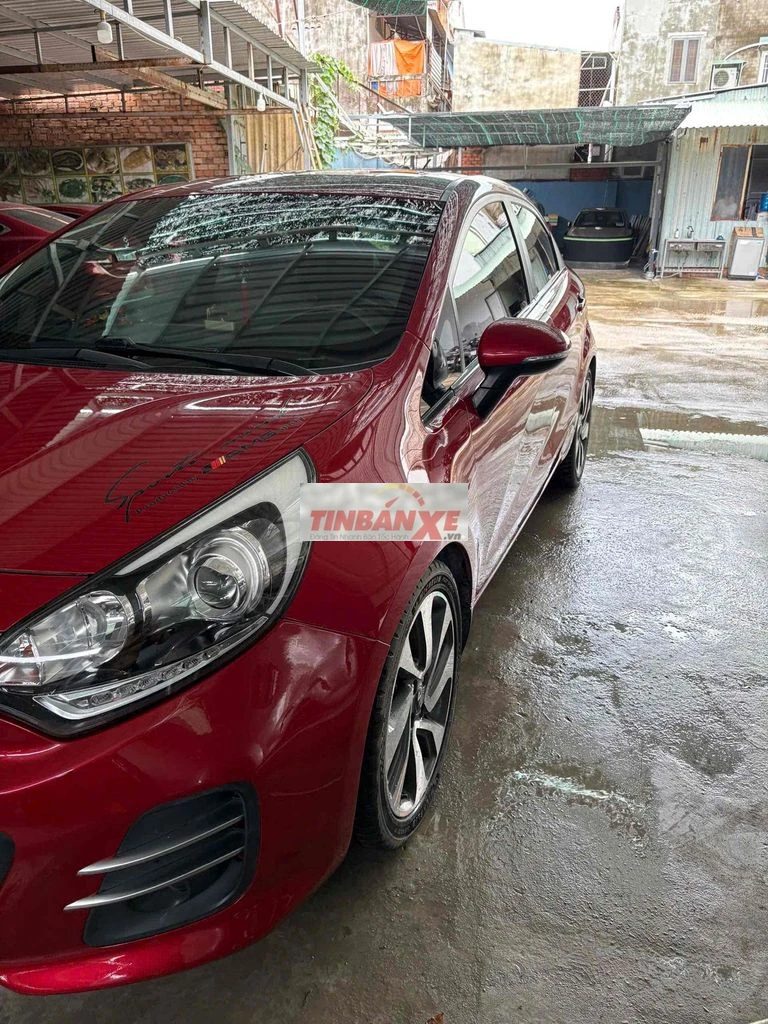 Kia Rio Đỏ Số tự động 5 chỗ