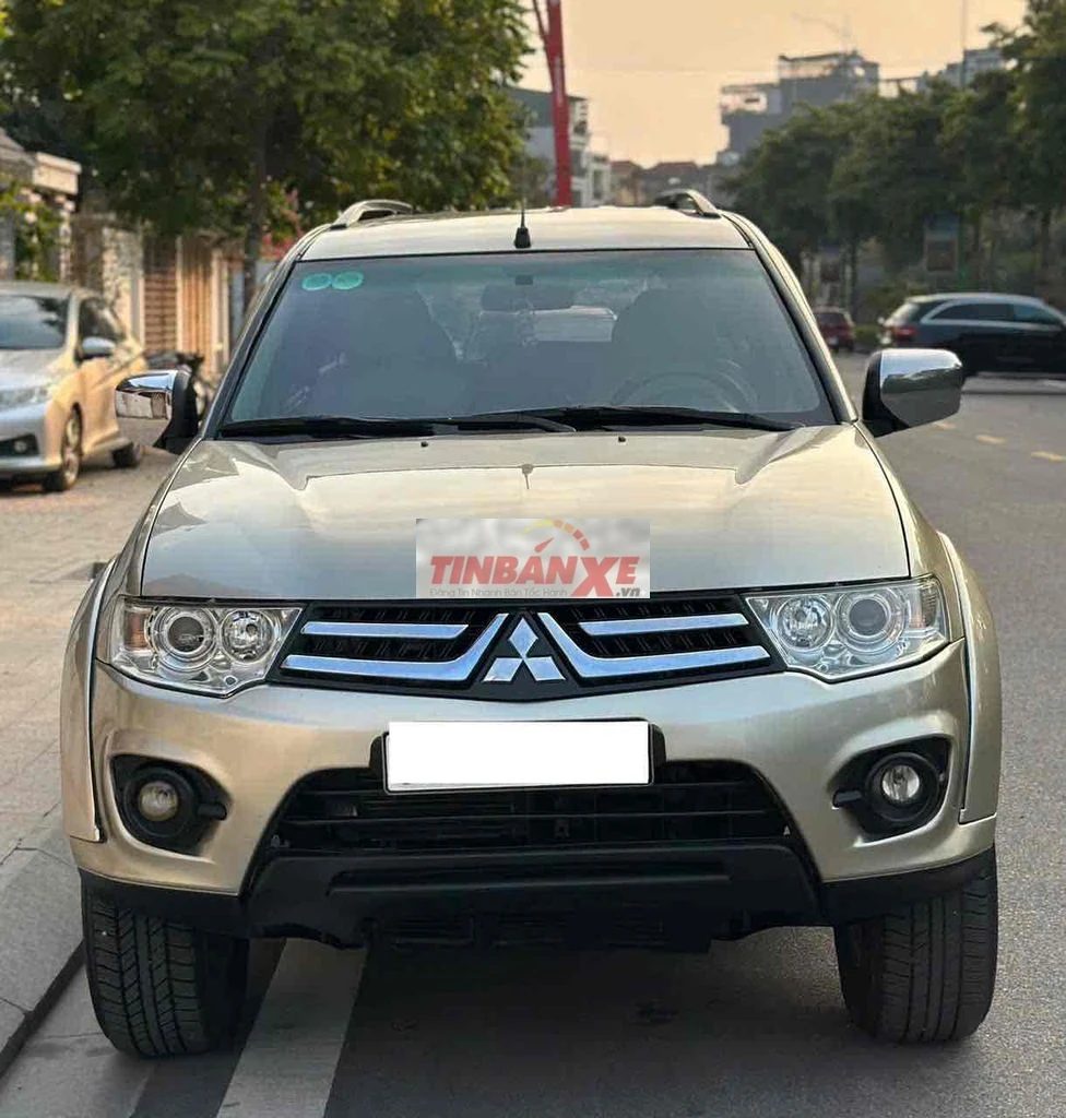 Mitsubishi Pajero Sport 2016 D 4x2 MT - 120000 km