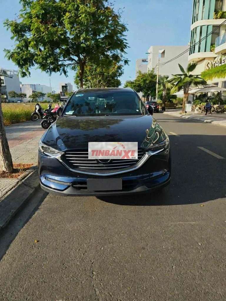 Mazda CX-8 màu Xanh đen