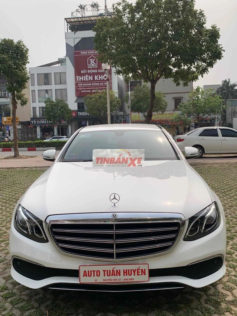 Mercedes-Benz E200 2017 dang ky thang 7/2018