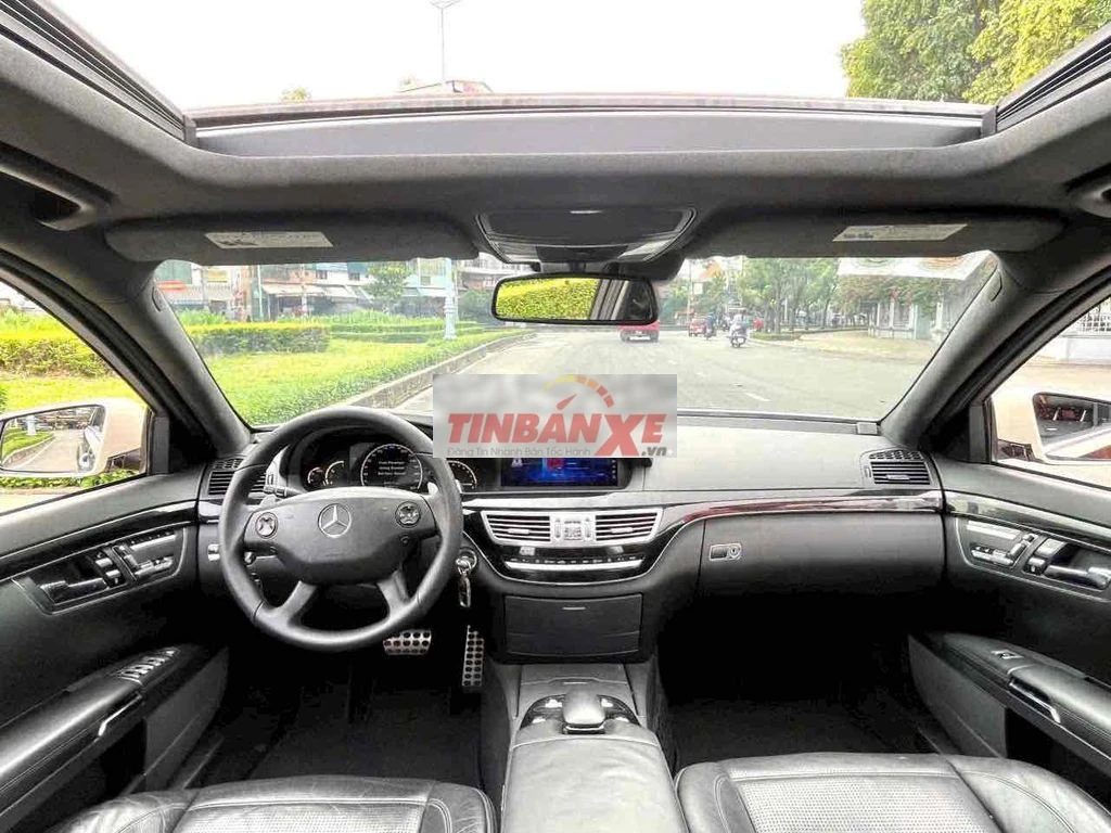 Mercedes Benz S63 up may bach